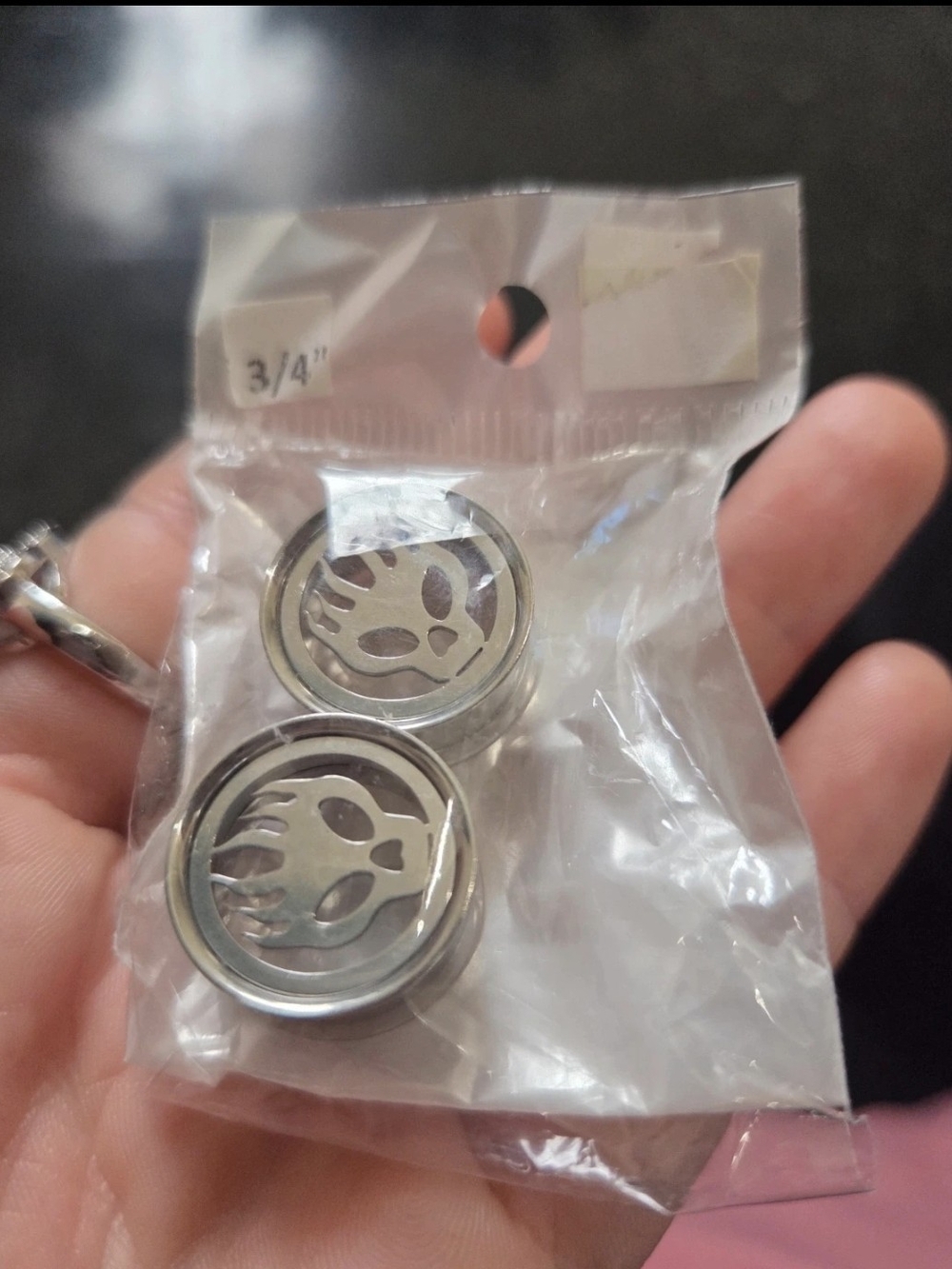 3/4" Skull Design Ear Tunnels